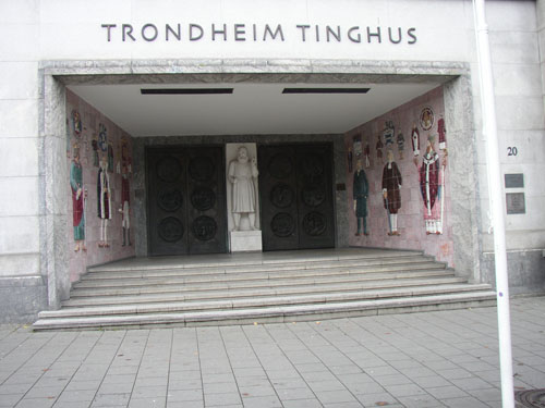 p8300062