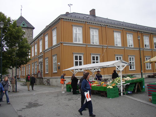 p8300108